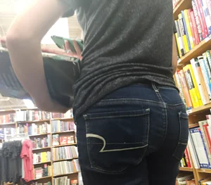 Bookstore series, Nerdy but with adorable butt