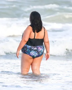 Extra thick girl at the beach in a bikini