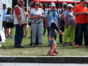 Candid sexy yoga girls