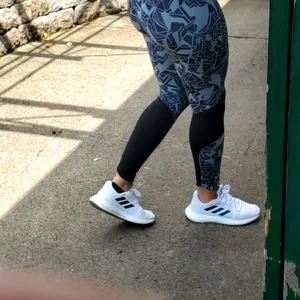 Girl with a nice ass in patterned leggings