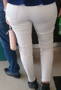 Thick sexy booty in white jeans with vpl