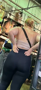 Thick blonde chic‼️