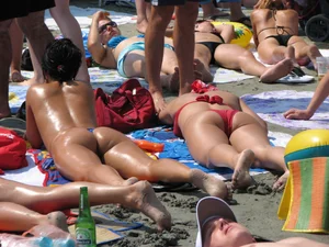 Topless and nude beach sexy girls