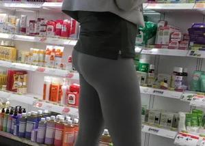 Oklahoma milf in grey leggings shopping at Target