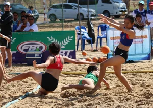 Thai candid volleyball girls