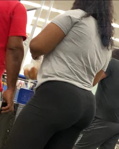 Two THICK ebony broads!