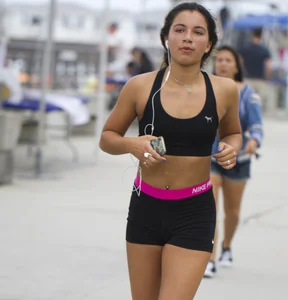 Amazingly hot candid sweaty girls jogging creepshots
