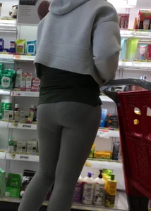 Oklahoma milf in grey leggings shopping at Target