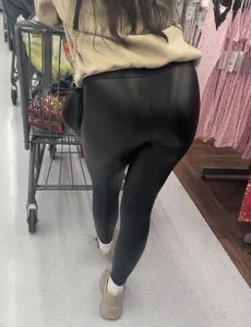 Hot  PLUMP ASS in Shiny Leggings brunette showing off: My Best yet