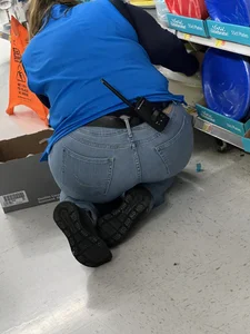 BBW old Latina fat butt bent over working