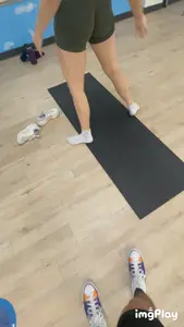 Thicc pawgfriend asked for a gym buddy (Gif’s @ end)(BEST CAPTURE YET)