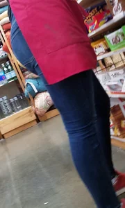 Ass in Blue Tight Jeans Supermarket Candid Shots