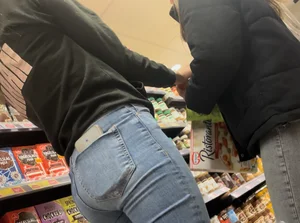 Teen girls cute ass and face