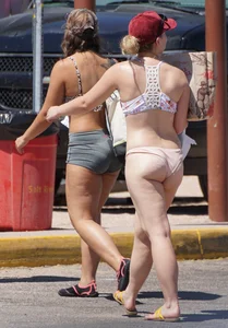 Salt River Tubing girls