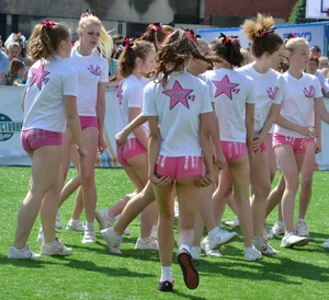 Candid cheerleaders
