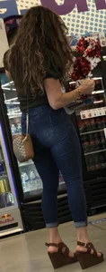 Post office leggings plus assorted thots