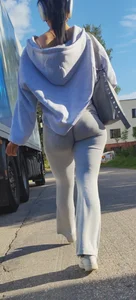 Baddie in gray flares