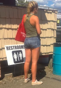 Blonde Hottie in AE shorts