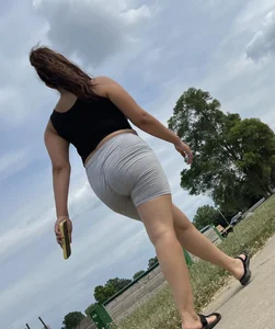 Lovely Slim Milf at Park /Nice legs
