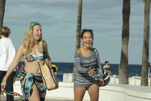 Deerfield Beach girls in bikinis
