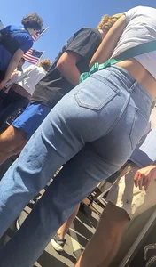 Beautiful blonde fills out some jeans