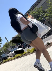 Curvy Latina  Gray shorts (Faceshot , Cameltoe)