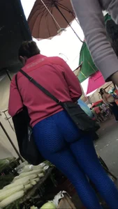 Gym Girl shows how to dress to impress (OC)
