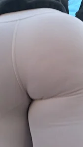 Perrazo culazo morena mexicana VPL