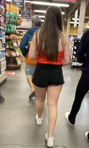 Hottie flaunting sexy legs