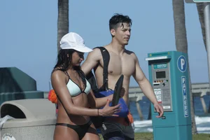 Even more hot and sexy bikini babes in Florida