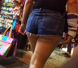 thick legs, peach in shorts