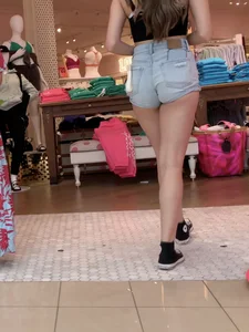 Hot latina shopping for bra