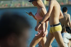 Skinny Blonde Milf Walking on the Beach Sexy Candids