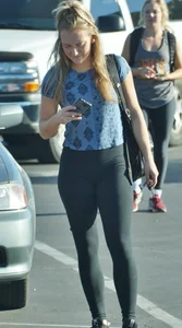 Candid girls in leggings and tights
