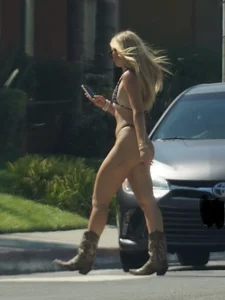 Fastshooter Post 18 - College Blond in cheeky bikini