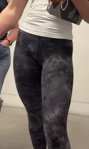 Cute college blonde frontal in tight lulu lemon leggings