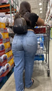 Caked up milf in jeans