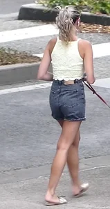 Nice shorts from away