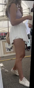 At the fair: 2 hot blondes