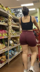 Thick booty shorts latina