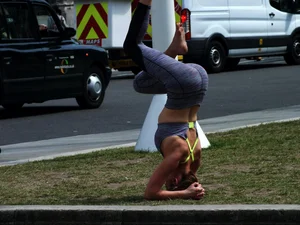 Candid sexy yoga girls