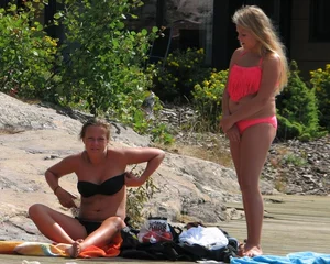 Bikini girls