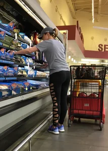 Big booty milf grocery shopping in unique sexy leggings