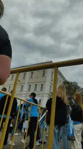 Juicy ass in spandex shorts + Gif!