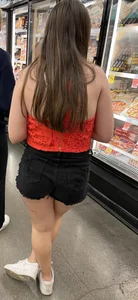 Hottie flaunting sexy legs