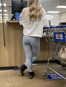 Amazing milf ass in leggings at pharmacy