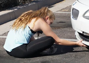 Candid girls in leggings and tights