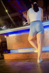 College babe spandex shorts at the bar (OC)
