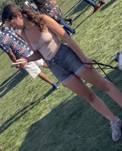 Really pretty college girl showing that ass off