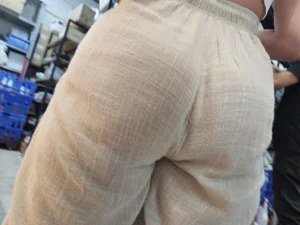Her ass too big for the pants